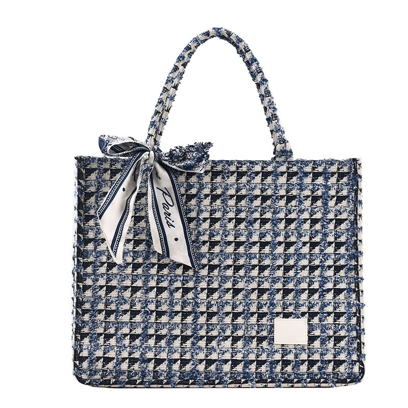 Luxury Bags News - Women’s Tote Bags 2022 Trend New