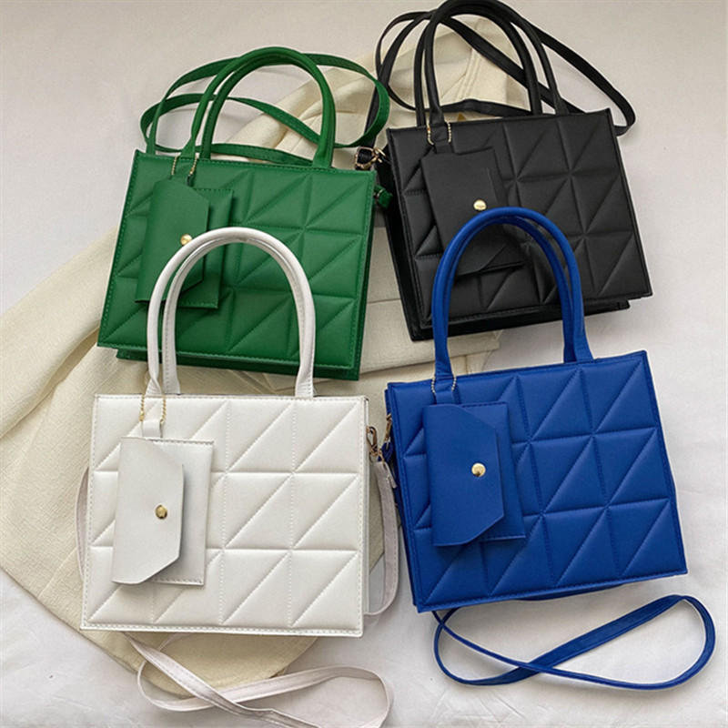 Stylish Quilted Tote Bag, Stru - огляд і ціна Structured Handbag Top Handle
