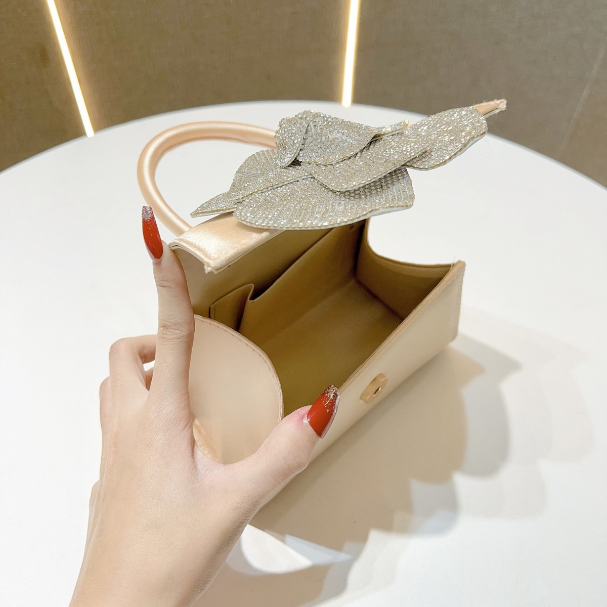 2025 New Luxury Rose Evening C - огляд і ціна Luxury Bags News