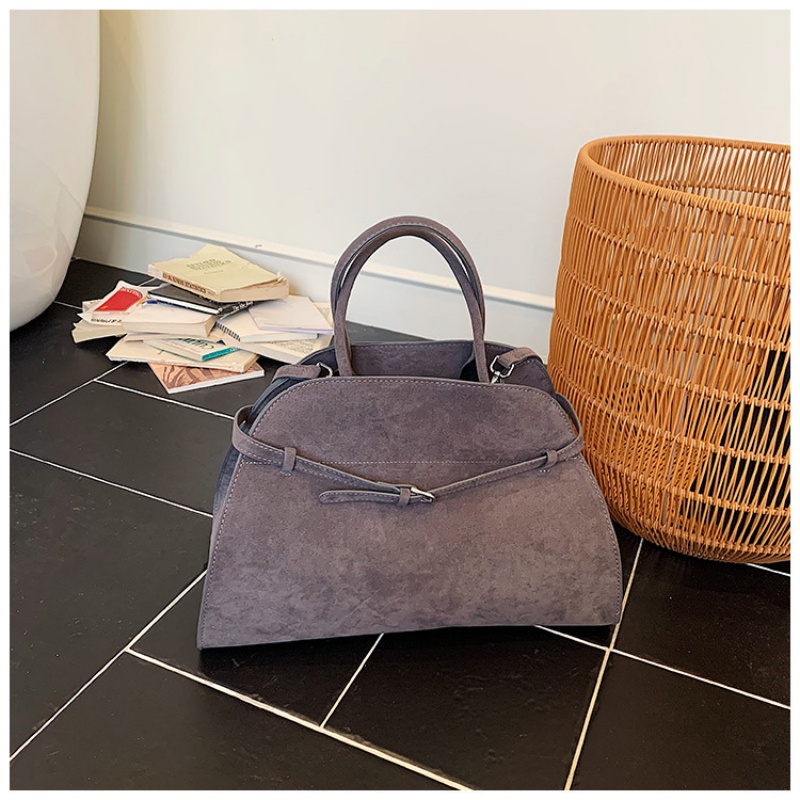 Structured dome-shaped handbag - огляд і ціна Structured Handbag Top Handle