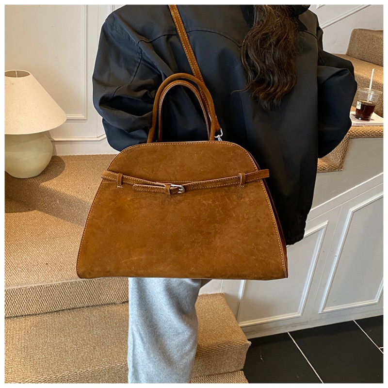 Structured dome-shaped handbag - огляд і ціна Structured Handbag Top Handle