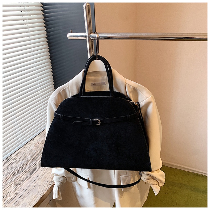 Structured dome-shaped handbag - огляд і ціна Structured Handbag Top Handle
