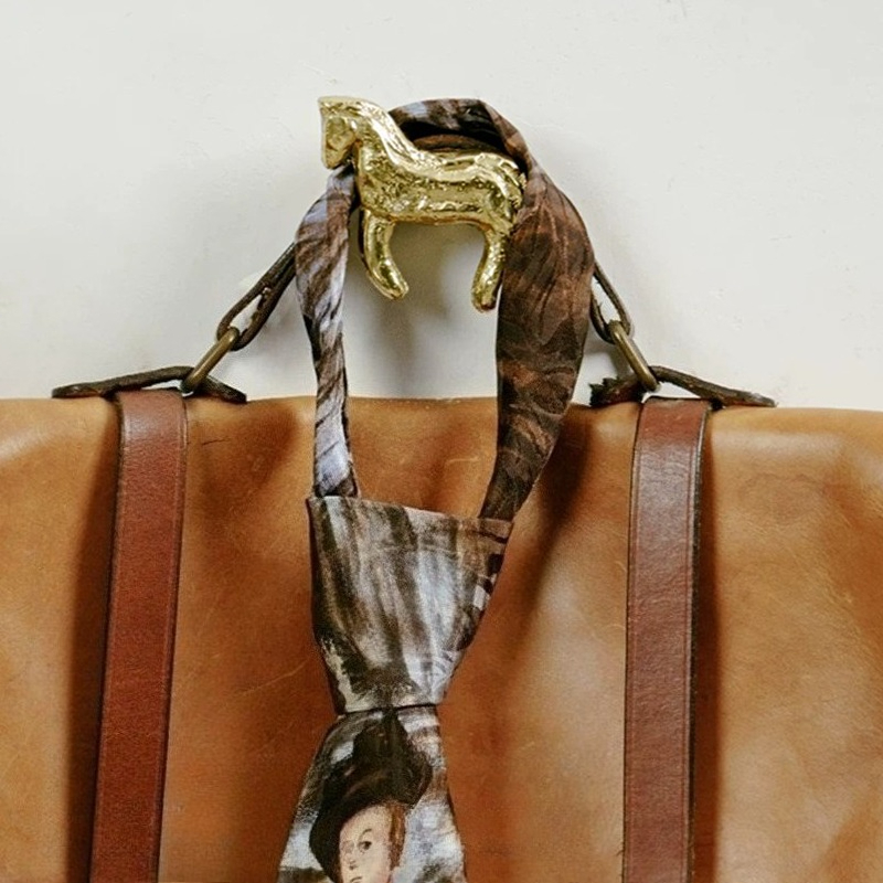 Little Horse Wall Hanger Luxur - огляд і ціна Luxury Bags Storage