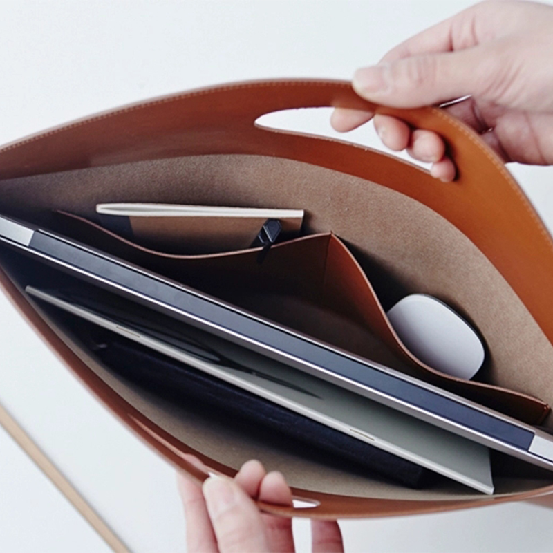Luxury Design Custom Initials  - огляд і ціна Briefcase Leather Slim
