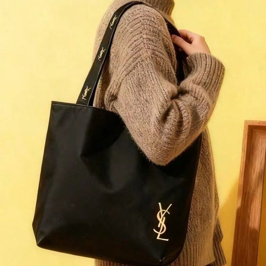 Yves Saint Laurent YSL’s Bag M - огляд і ціна Luxury Designer Bags Ysl
