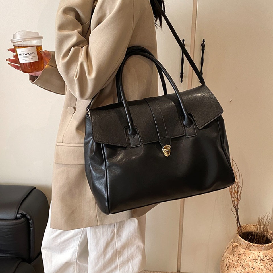 Luxury Large Capacity Boston W - огляд і ціна Luxury Bags Storage